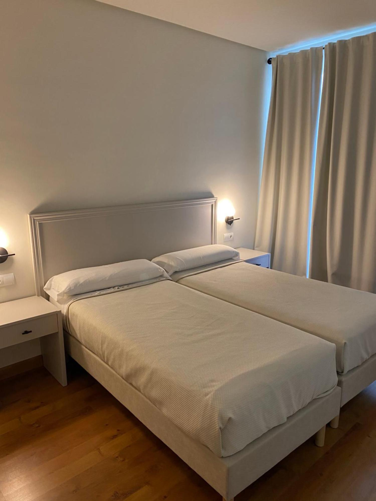 Hotel Santa Ana Ла-Карлота Экстерьер фото