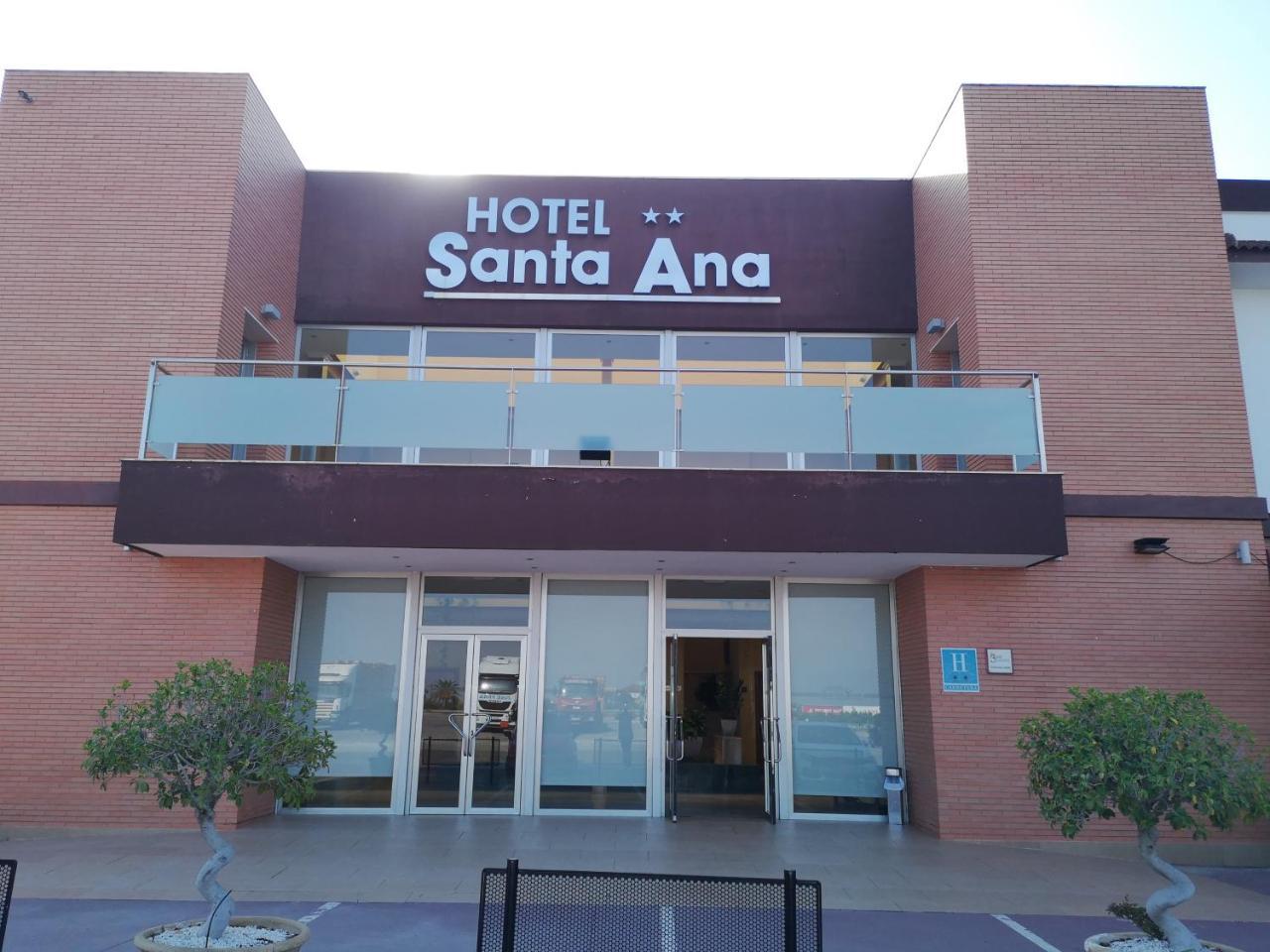 Hotel Santa Ana Ла-Карлота Экстерьер фото